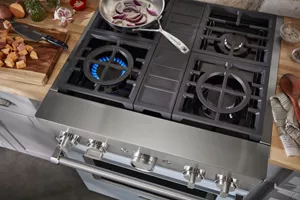 KitchenAid® 30'' Smart Commercial-Style Dual Fuel Range with 4 Burners ...